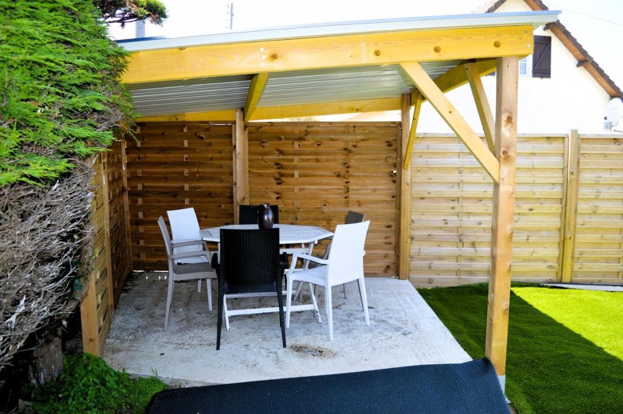 Le Chalet A Hub - Exterieur, Proche De La Plage Asnelles Exterior photo